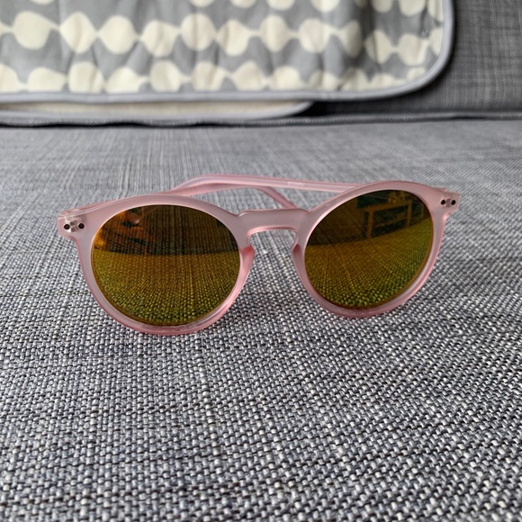 Matte frosted pink reflective wayfarer sunglasses - Picture 2 of 4